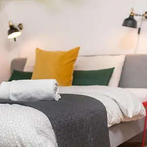 https://palm-aparts-warsaw.warsawhotelspoland.com